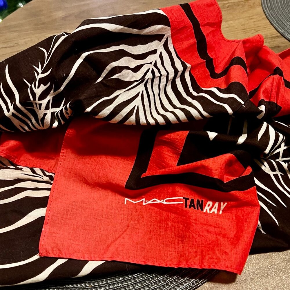 Mac Pro Scarf